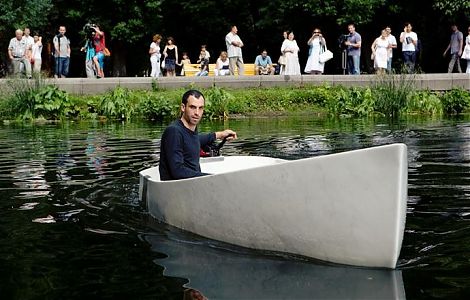 Скульптура-лодка изображение 2