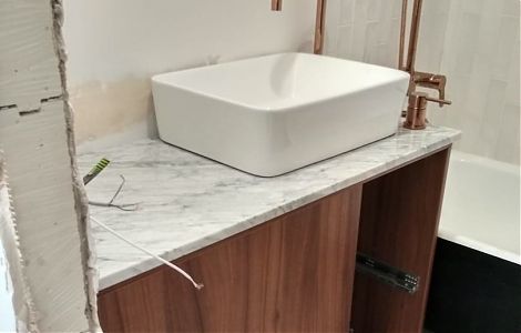 Столешница в ванную из Bianco Carrara C изображение 1