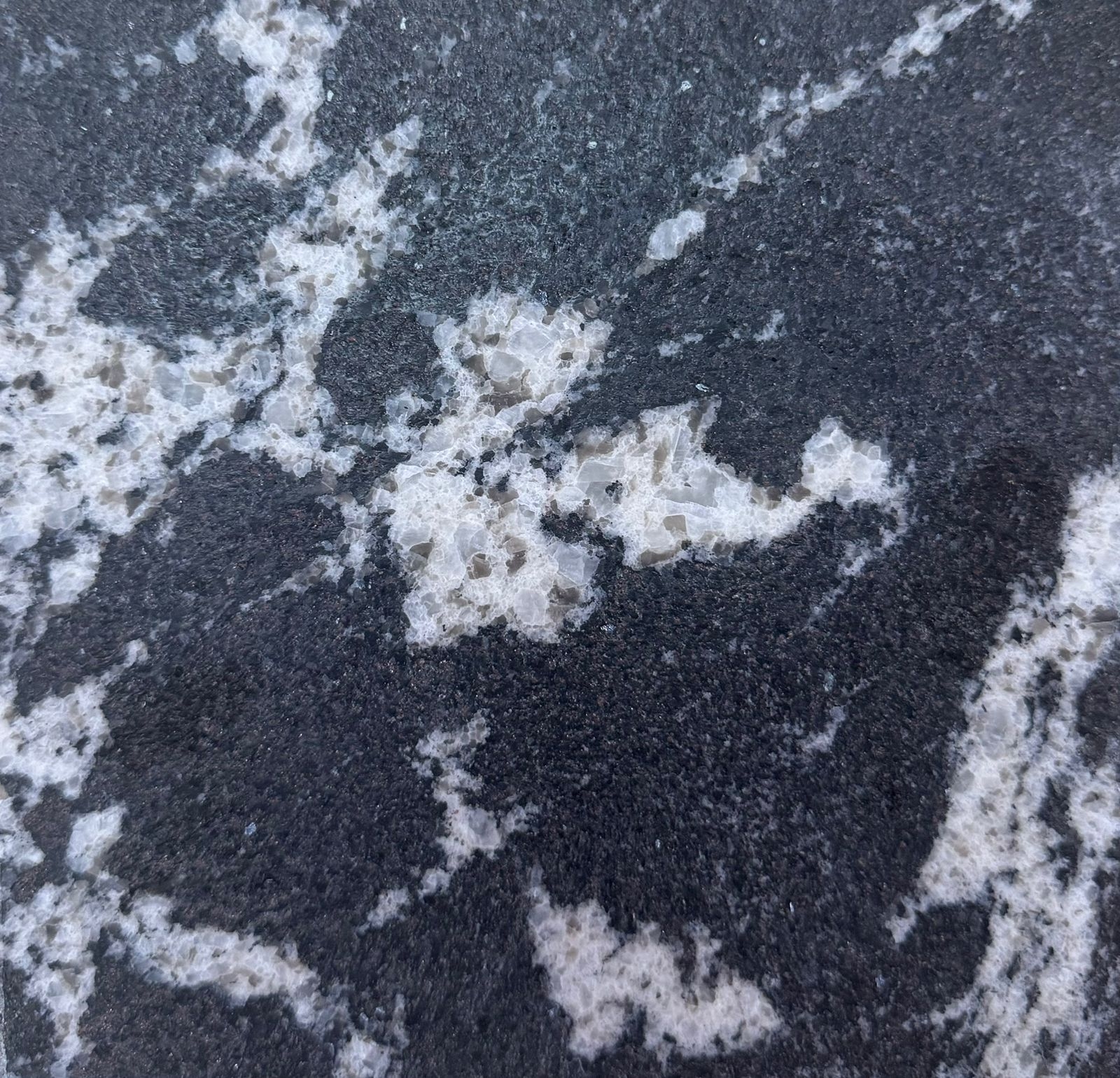 Амфиболит Приполярный