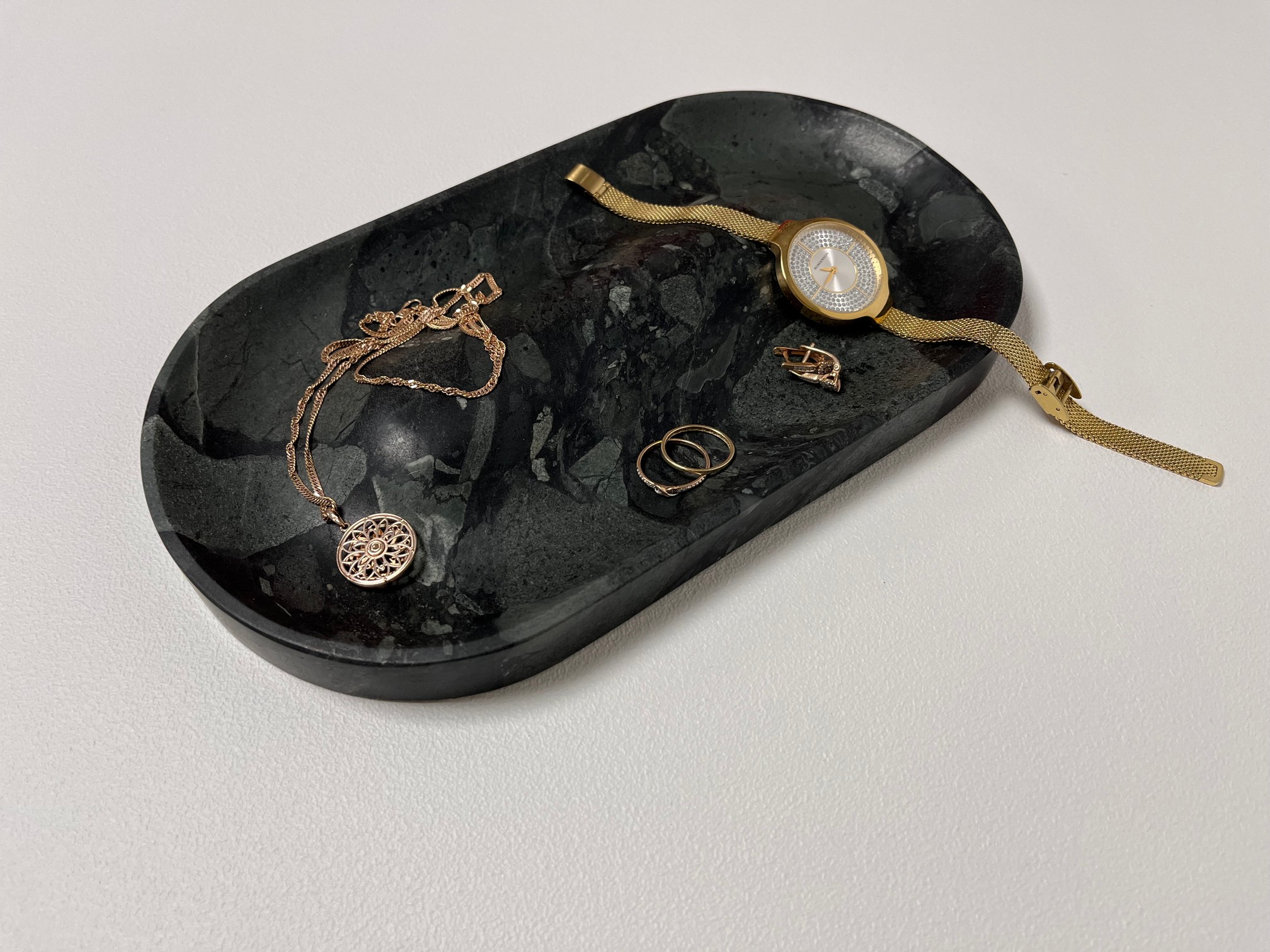 Изображение СПK Ключница овальная (260х150х20 мм)/Конгломерат Onego Green/Зеленый/Лощение