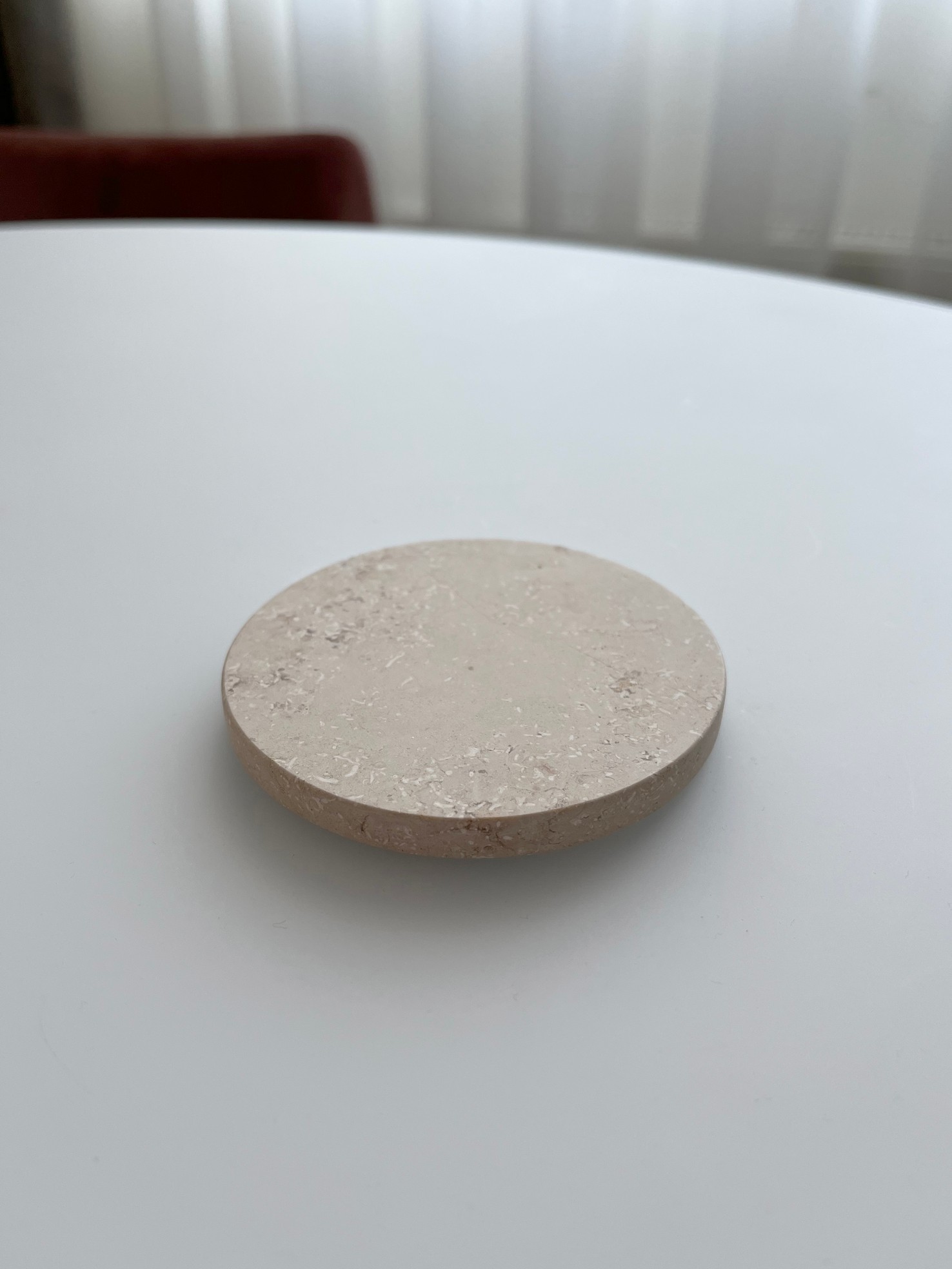 СПK Подставка круглая (91х91х8 мм)/Известняк Jura Beige/Бежевый/Лощение - изображение 1