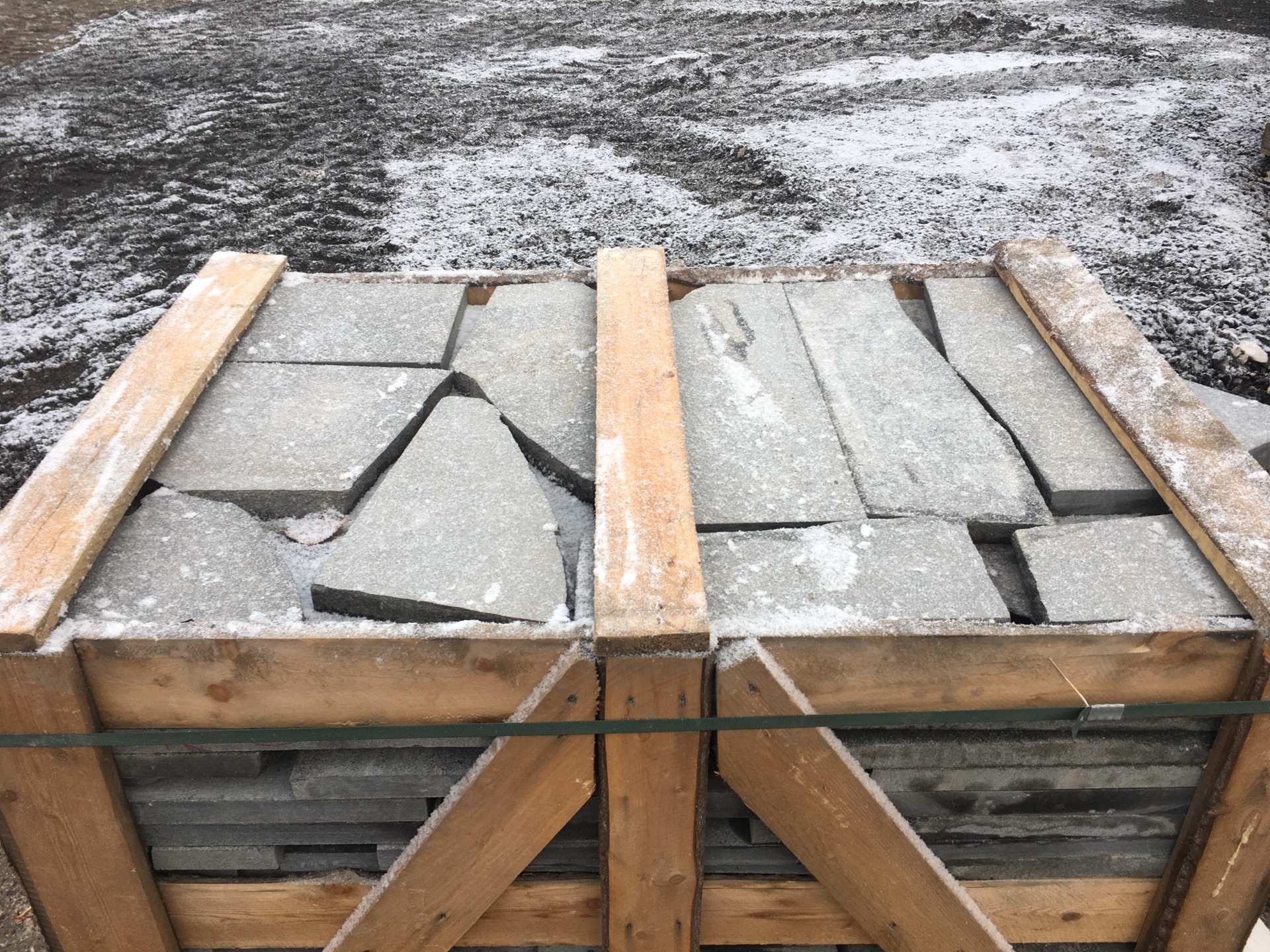 Изображение Остатки (не мерные) F0216 (1х1х30 мм)/Гранит Габбро/Черный/Пиленый