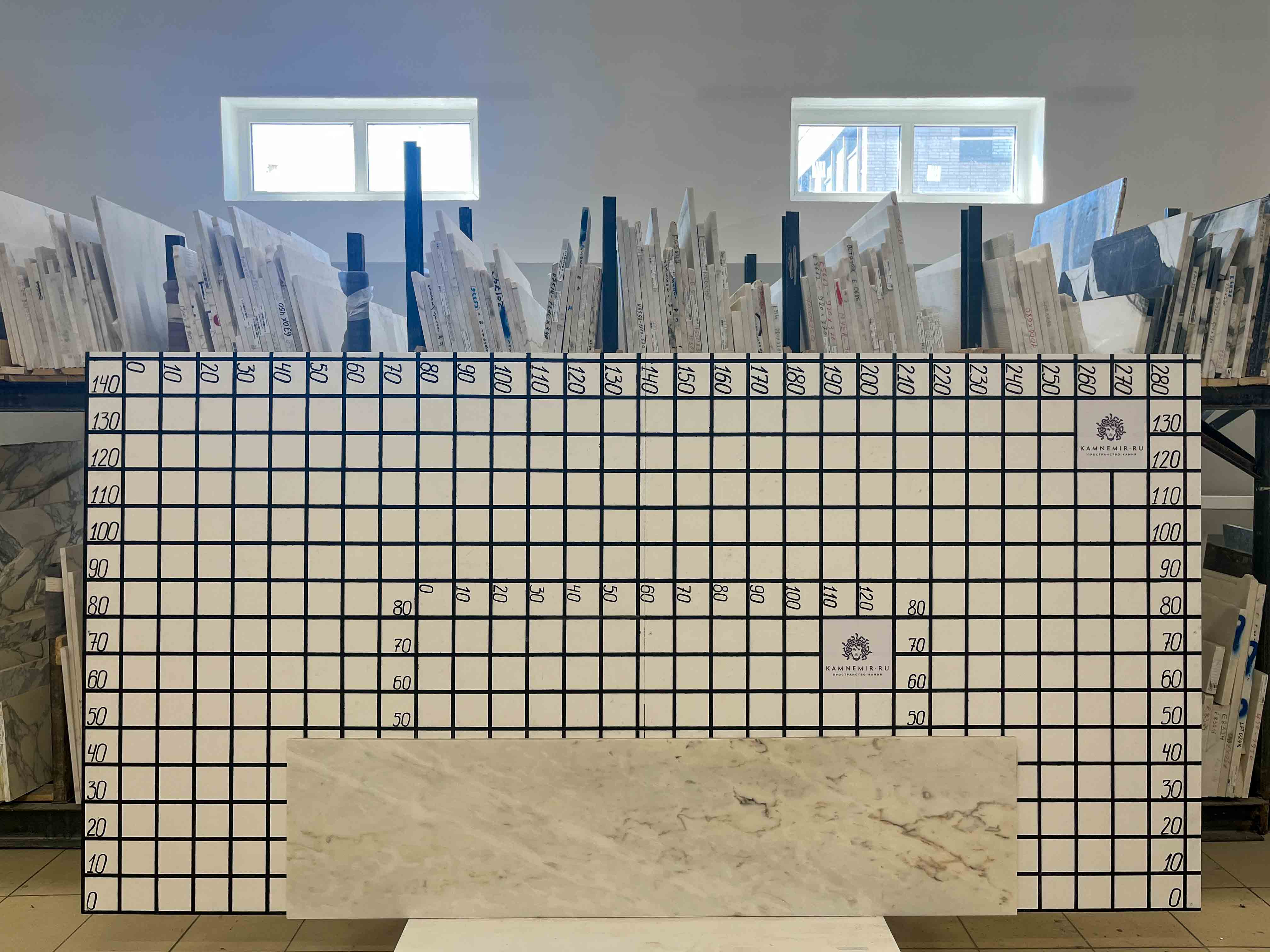 Заготовка  (700х180х20 мм)/Мрамор Bianco Lasa Vena Oro/Белый/Антик - изображение 2