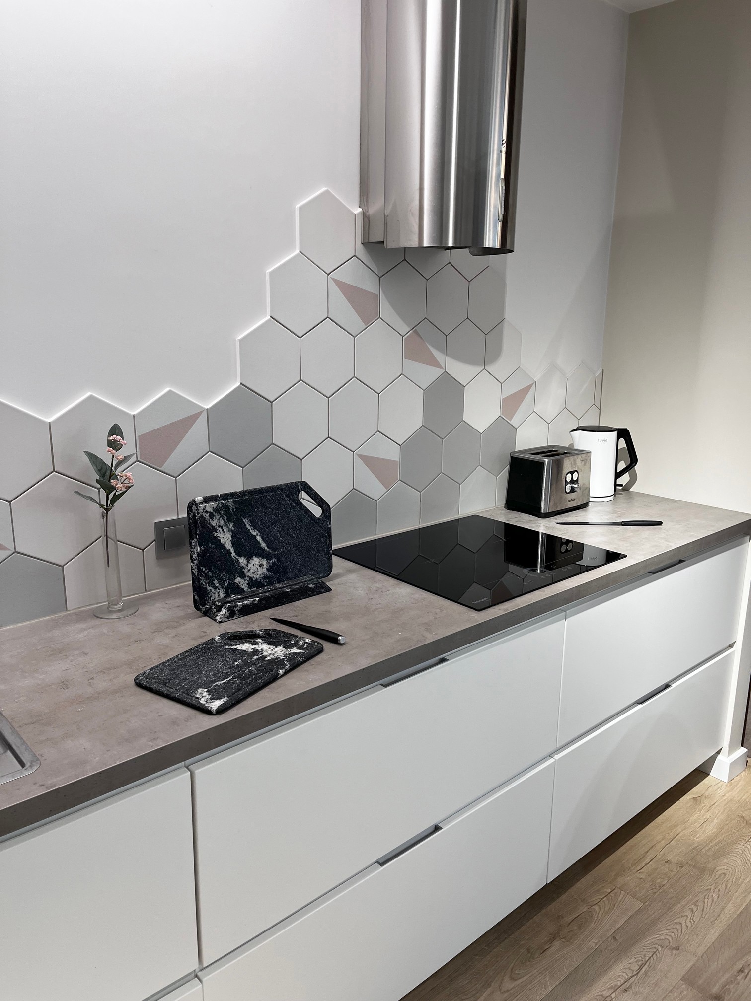 СПK Набор Разд. Доски с подставкой (360х250х80 мм)/Гранит Гранатовый Амфиболит/Черный/Антик - изображение 4