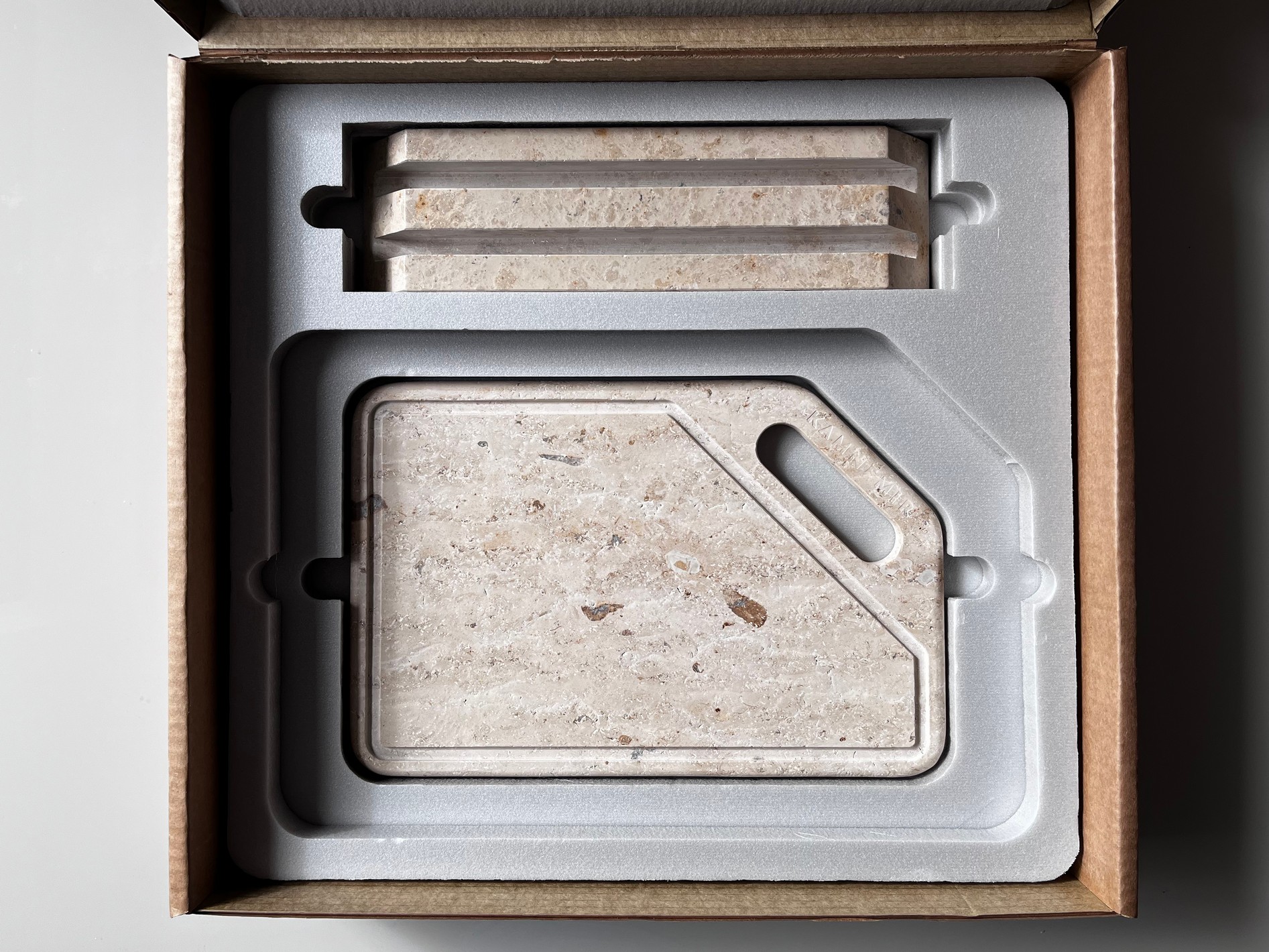 СПK Набор Разд. Доски с подставкой (360х250х80 мм)/Известняк Jura Beige/Бежевый/Антик - изображение 5