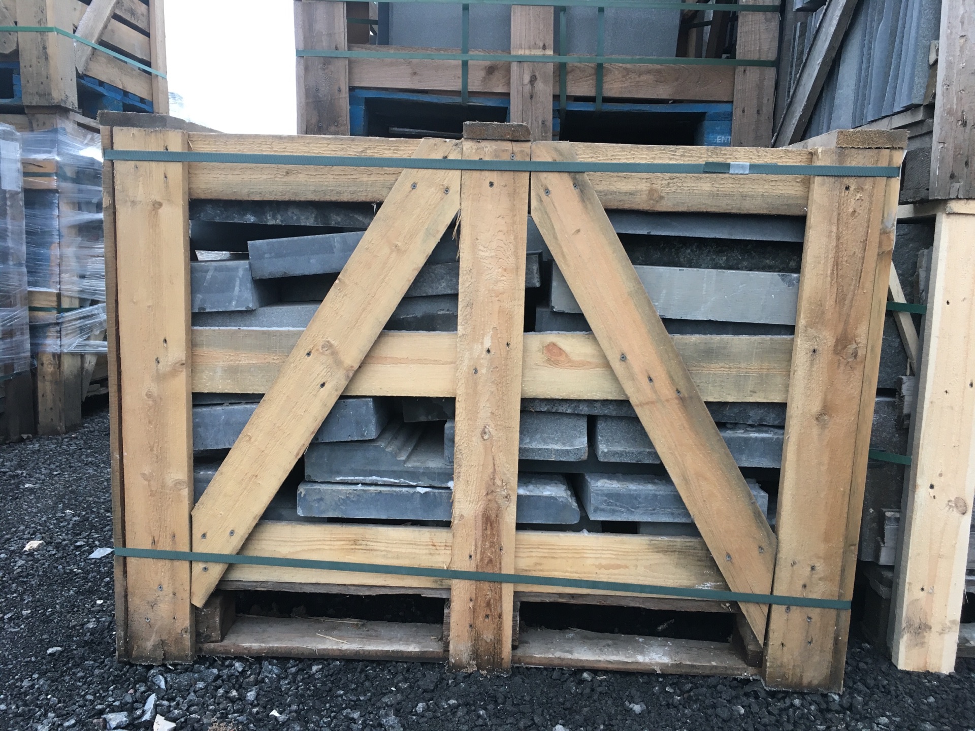 Остатки (не мерные) D9030 толщ 60-100мм (1х1х60 мм)/Гранит Габбро/Черный/Термообработка - изображение 3