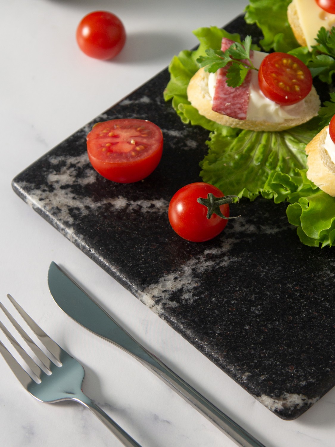 СПK Подставка "Поднос" скругленный (300х200х10 мм)/Гранит Гранатовый Амфиболит/Черный/Антик - изображение 3