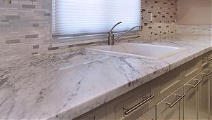 Кухонные столешницы из мрамора Bianco Carrara