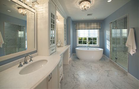 Отделка ванной классическим мрамором Bianco Carrara