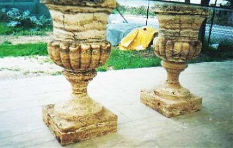 Античные вазы из травертина. Travertino Striato