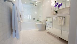 Thassos Pure White в ванной