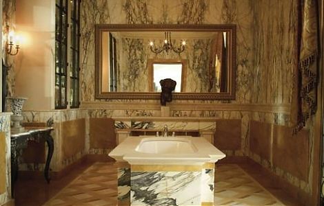 Идея-люкс: роскошная ванная в итальянском мраморе изображение 1