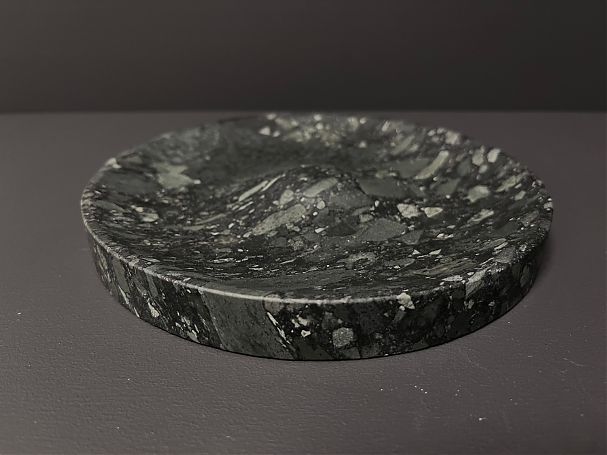 СПK Ключница круглая (185х185х20 мм)/Конгломерат Onego Green/Зеленый/Лощение - изображение 2