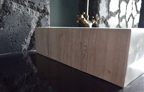 Раковина в ванную комнату из серого травертина изображение 2