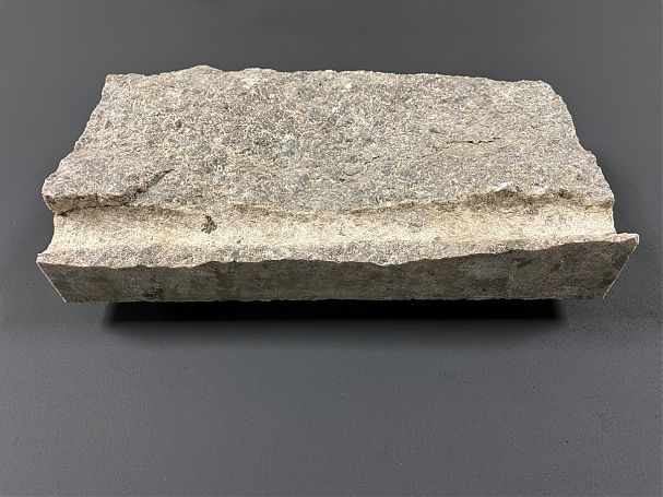 Плитка D9049 (300х150х40 мм)/Гранит Labrador Antique/Коричневый/Скала, Натуральный скол - изображение 3