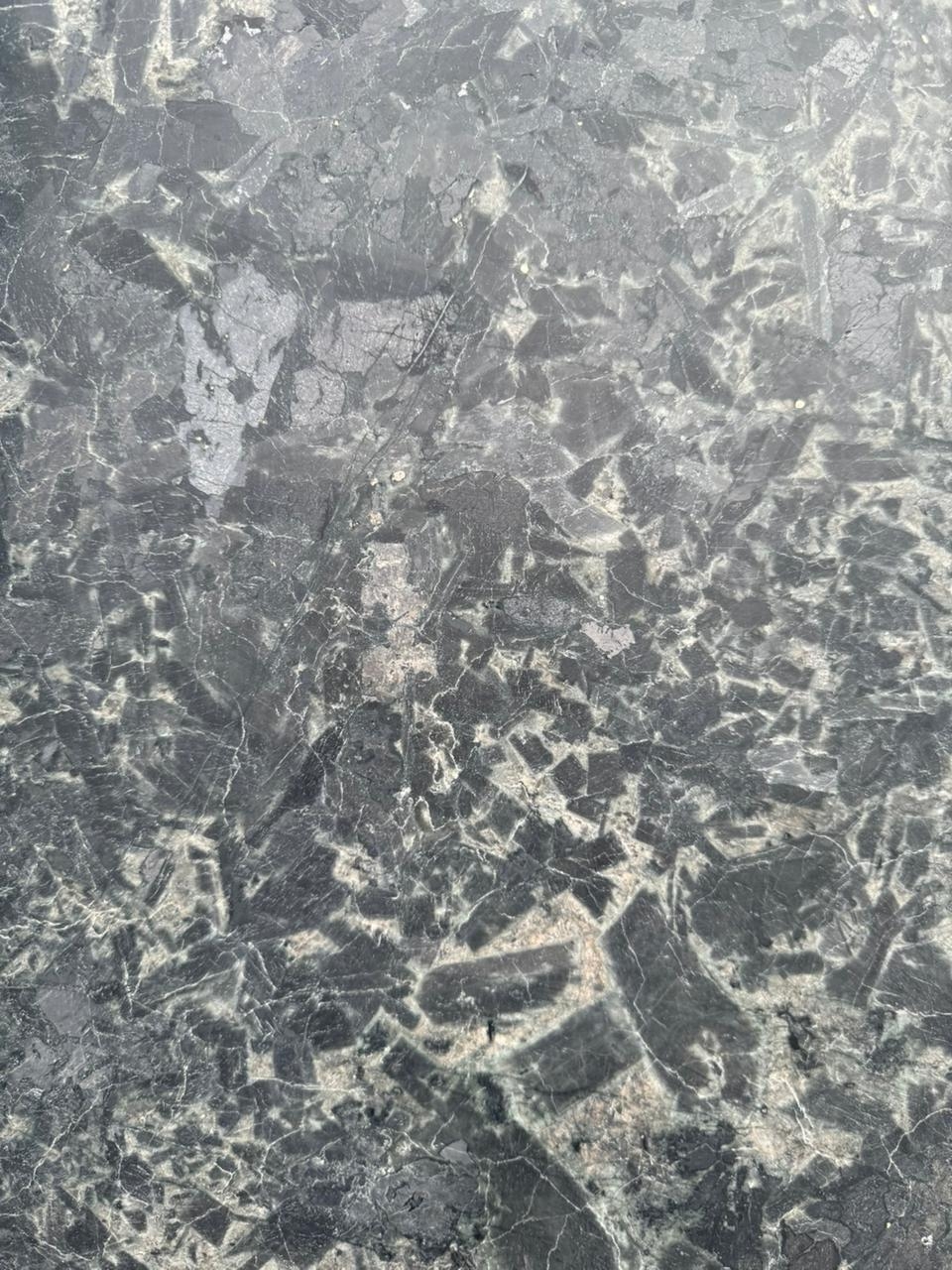 Лабрадорит